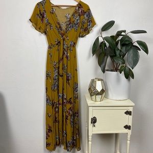 Illa Illa Mustard Floral Maxi Dress